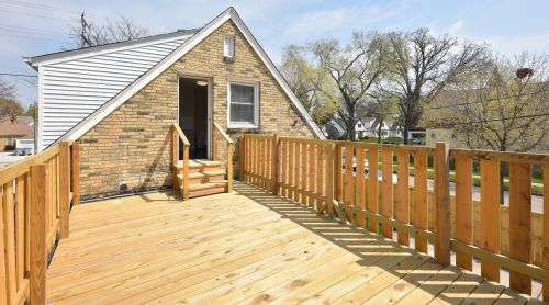 4101 39th St, Milwaukee WI  53216-1642 exterior