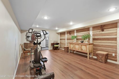 26 Iler Dr, Middletown NJ 07748-3322 exterior