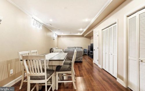 17 Fieldcrest Dr, Columbus NJ  08022-1959 exterior