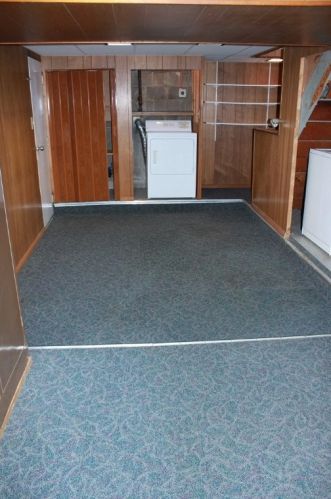 4936 Aspen St, Pittsburgh PA 15122-1235 exterior