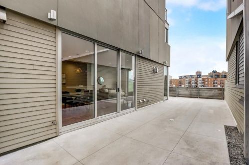 833 Reservoir Ave, Milwaukee WI 53212-3722 exterior