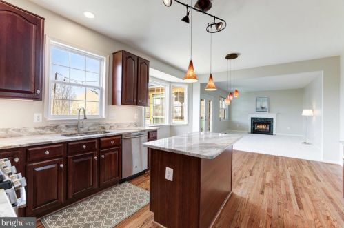 43195 Parkers Rdg Dr, Leesburg VA 20176-5132 exterior