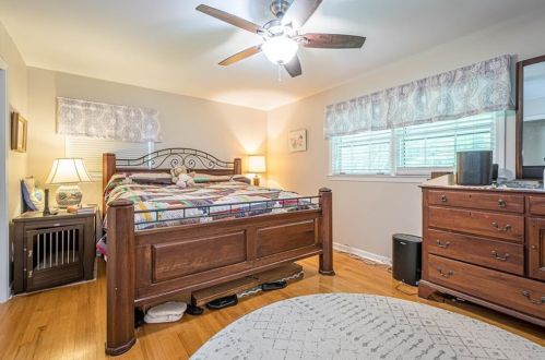 4882 Cambridge Dr, Atlanta GA 30338-5049 exterior