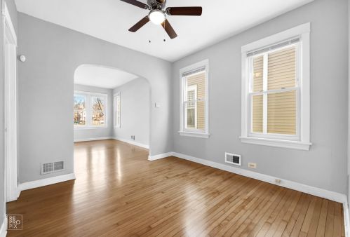 1951 Lunt Ave, Chicago IL  60626-2309 exterior