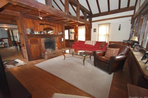 318 Litchfield Rd, Torrington CT 06791-2101 exterior