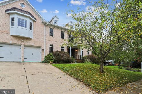 6529 Fairlawn Dr, Mc Lean VA  22101-5236 exterior