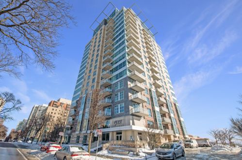 1522 Prospect Ave, Milwaukee WI 53202-6512 exterior