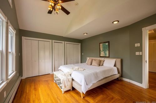 123 Skokorat St, Seymour CT 06483-3838 exterior