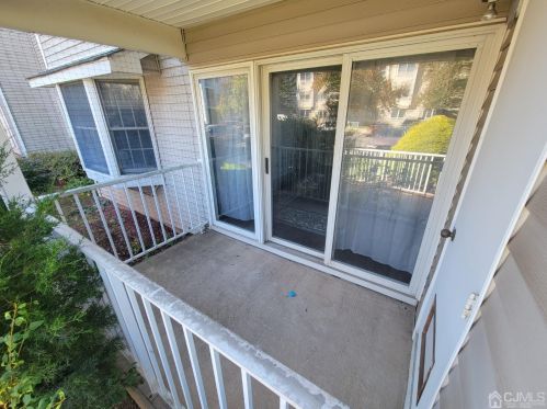 516 Edpas Rd, New Brunswick NJ 08901-3808 exterior