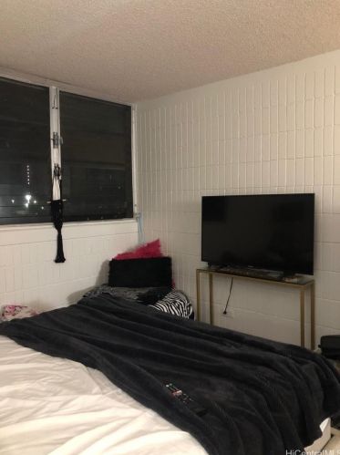 3215 Ala Ilima St, Honolulu HI 96818-2946 exterior