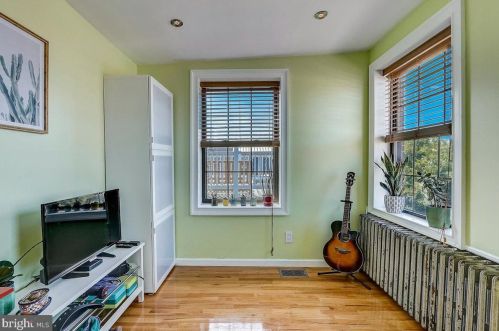 1830 12 St, Philadelphia PA 19122-0018 exterior