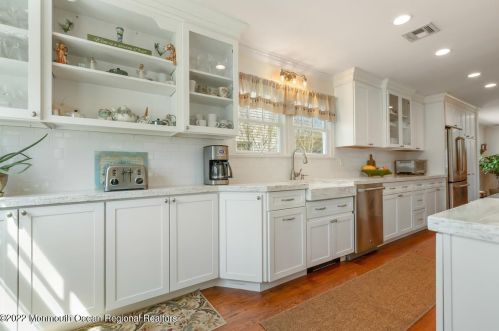 31 Park Ave, Locust NJ 07760-1523 exterior