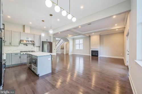 708 Caledonia St, Philadelphia PA 19128-1100 exterior