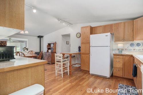 1771 51st St, Fennville, MI 49408-9568