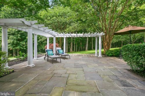 15173 Sapling Rdg Dr, Dayton MD 21036-1259 exterior