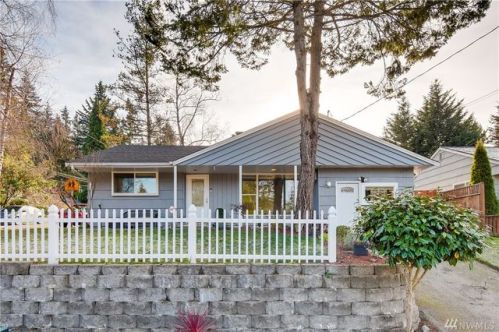 1257 184th Pl, Seattle, WA 98155-3749