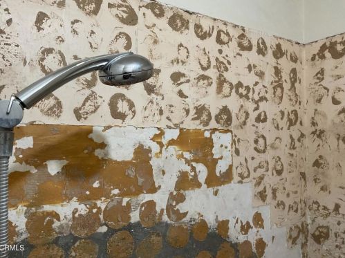 126 Garfield Ave, Oxnard CA 93030-5412 exterior