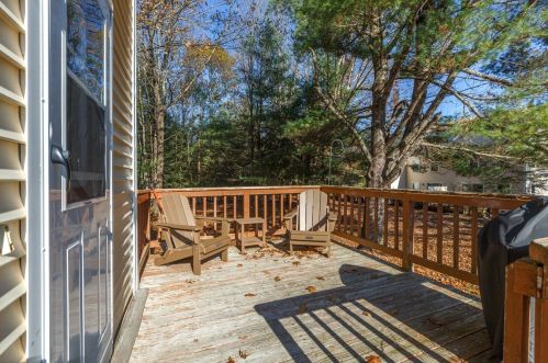 10 Whittaker Cir, Concord NH 03303-1589 exterior