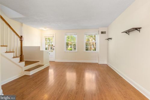 6524 10th St, Alexandria VA  22307-6501 exterior