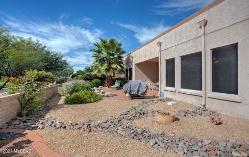 4707 Piccadilly Dr, Green Valley AZ 85622-5465 exterior