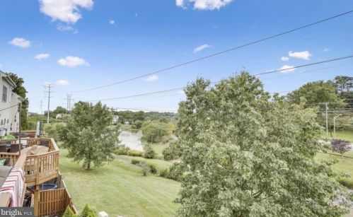 3405 Governors Crest Ct, Alexandria VA  22310-2337 exterior