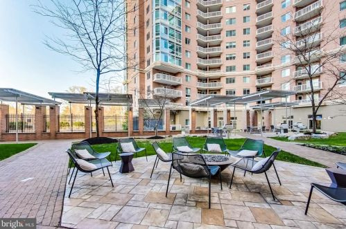 3101 Hampton Dr, Alexandria VA 22302-1513 exterior