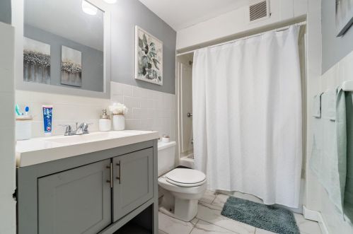 1808 Baldauf St, Pittsburgh PA 15203-1603 exterior