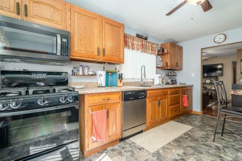 1500 Kinsey Ave, Joliet IL 60436-2548 exterior