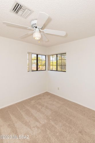 6125 Reliance Dr, Tucson AZ  85704-5326 exterior