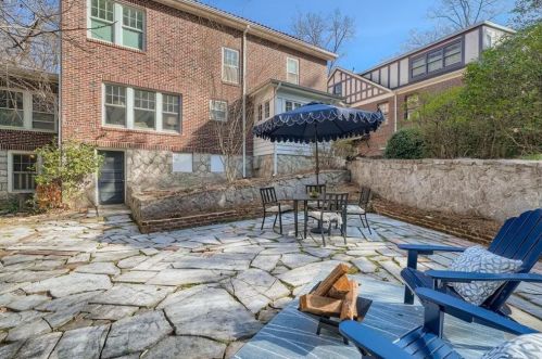 1776 Clifton Rd, Atlanta GA 30307-1252 exterior