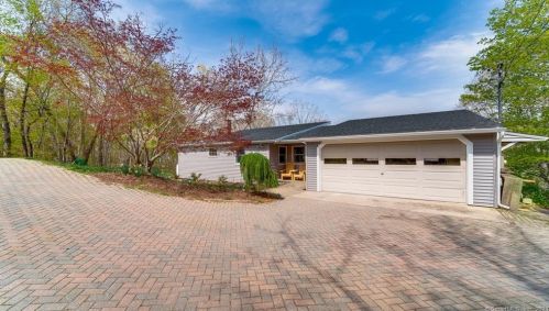 23 Belmont Ave, Deep River, CT 06417-2013