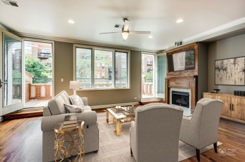 1931 State St, Chicago, IL 60616-2330