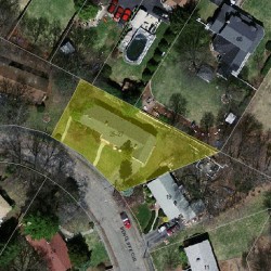 25 Bencliffe Cir, Newton MA 02466-1101 aerial view