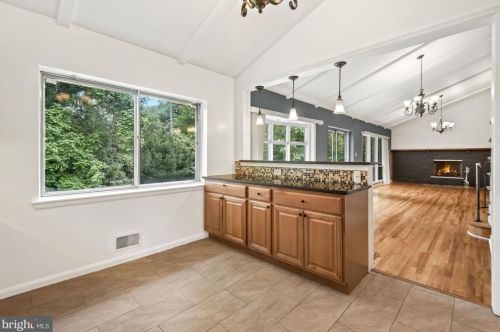 11008 Wheeler Dr, Silver Spring MD 20901-4426 exterior