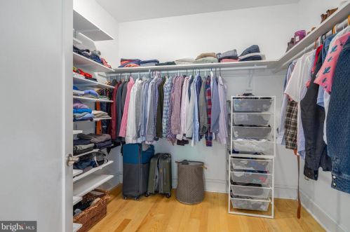 1018 Leithgow St, Philadelphia PA  19123-1421 exterior