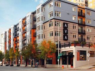 2800 Western Ave, Seattle WA  98121-1150 exterior