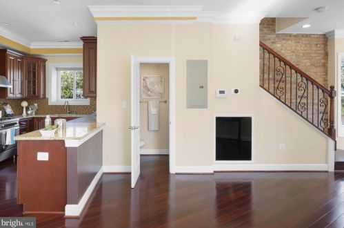 616 M St, Washington DC 20002-3425 exterior