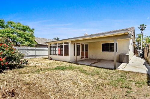 1908 Sierra Espadan Rd, Perris CA 92571-3441 exterior