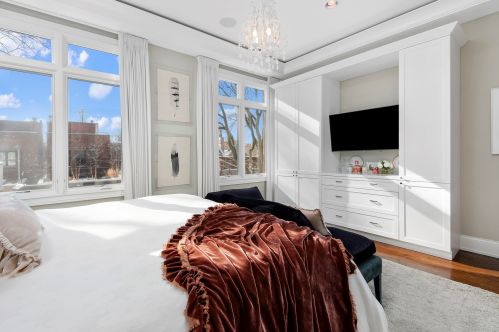 1131 Lill Ave, Chicago IL 60614-2296 exterior