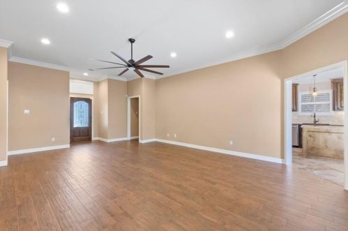 10823 Estelle Cir, Montgomery TX 77356-4721 exterior