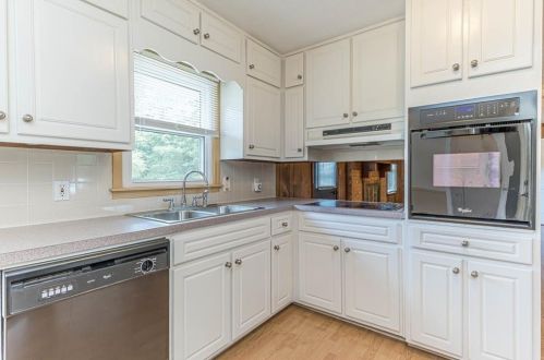 2304 Amber Wood Dr, Lithonia GA 30078-6131 exterior