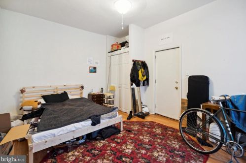 5045 Hazel Ave, Philadelphia PA 19143-1938 exterior