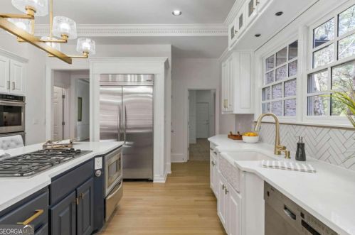 700 Brookwoods Trce, Atlanta GA 30342-2473 exterior