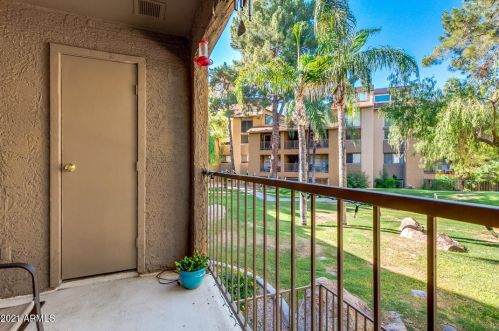 18811 19th Ave, Phoenix AZ  85027-5285 exterior