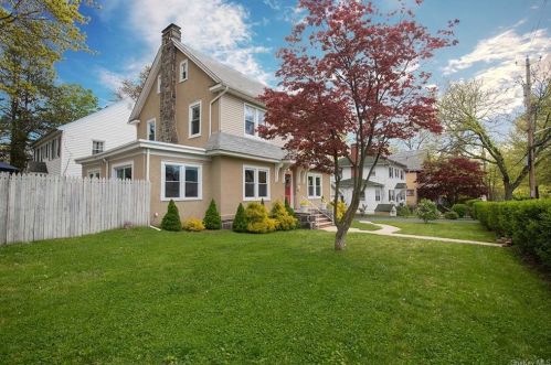 199 Brookside Ave, Mount Vernon, NY 10553-1803