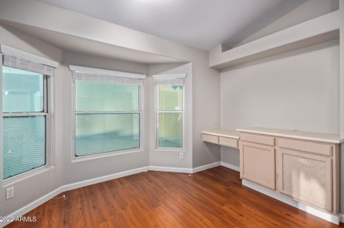 21217 30 Ave, Phoenix AZ 85051-7597 exterior