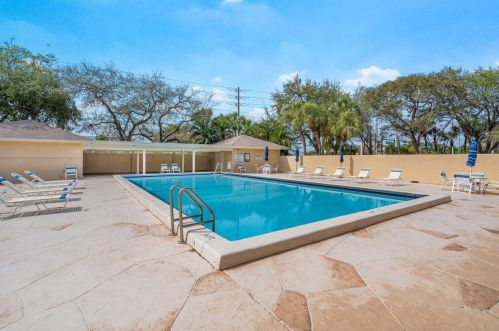 3939 5th Ave, Boca Raton FL  33431-4546 exterior