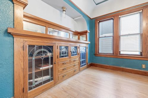 2348 56, Milwaukee WI 53219-2212 exterior