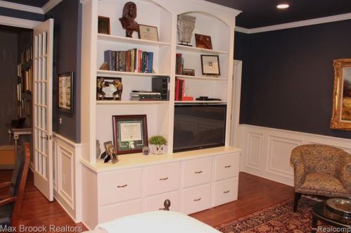 3586 Walnut Brk Dr, Rochester MI 48309-4065 exterior