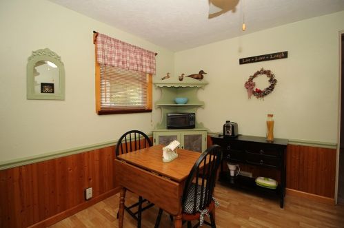 1238 Arrowood Dr, Pittsburgh PA 15243-1804 exterior